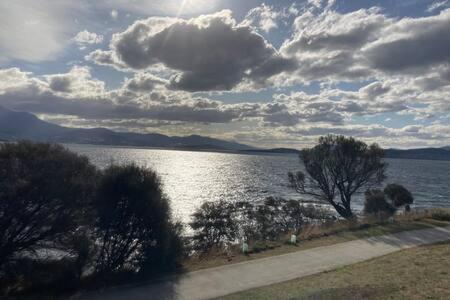 Spacious Modern Home Outstanding Views Sleeps 9 Hobart Luaran gambar
