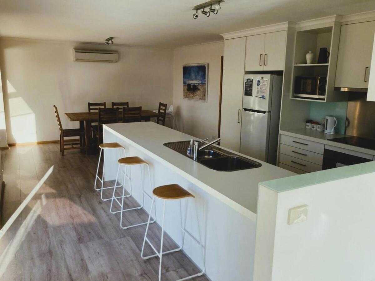 Spacious Modern Home Outstanding Views Sleeps 9 Hobart Luaran gambar