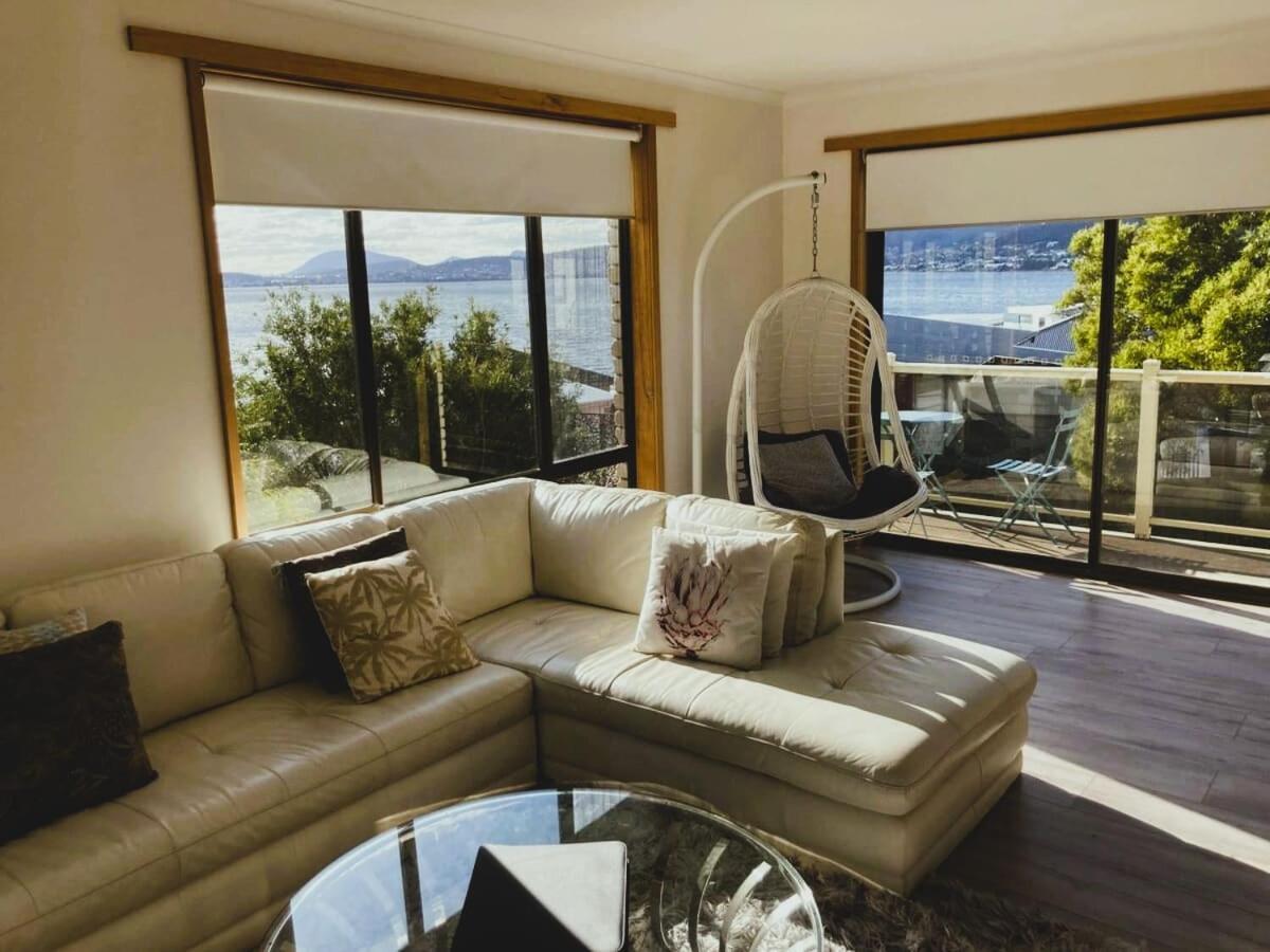 Spacious Modern Home Outstanding Views Sleeps 9 Hobart Luaran gambar
